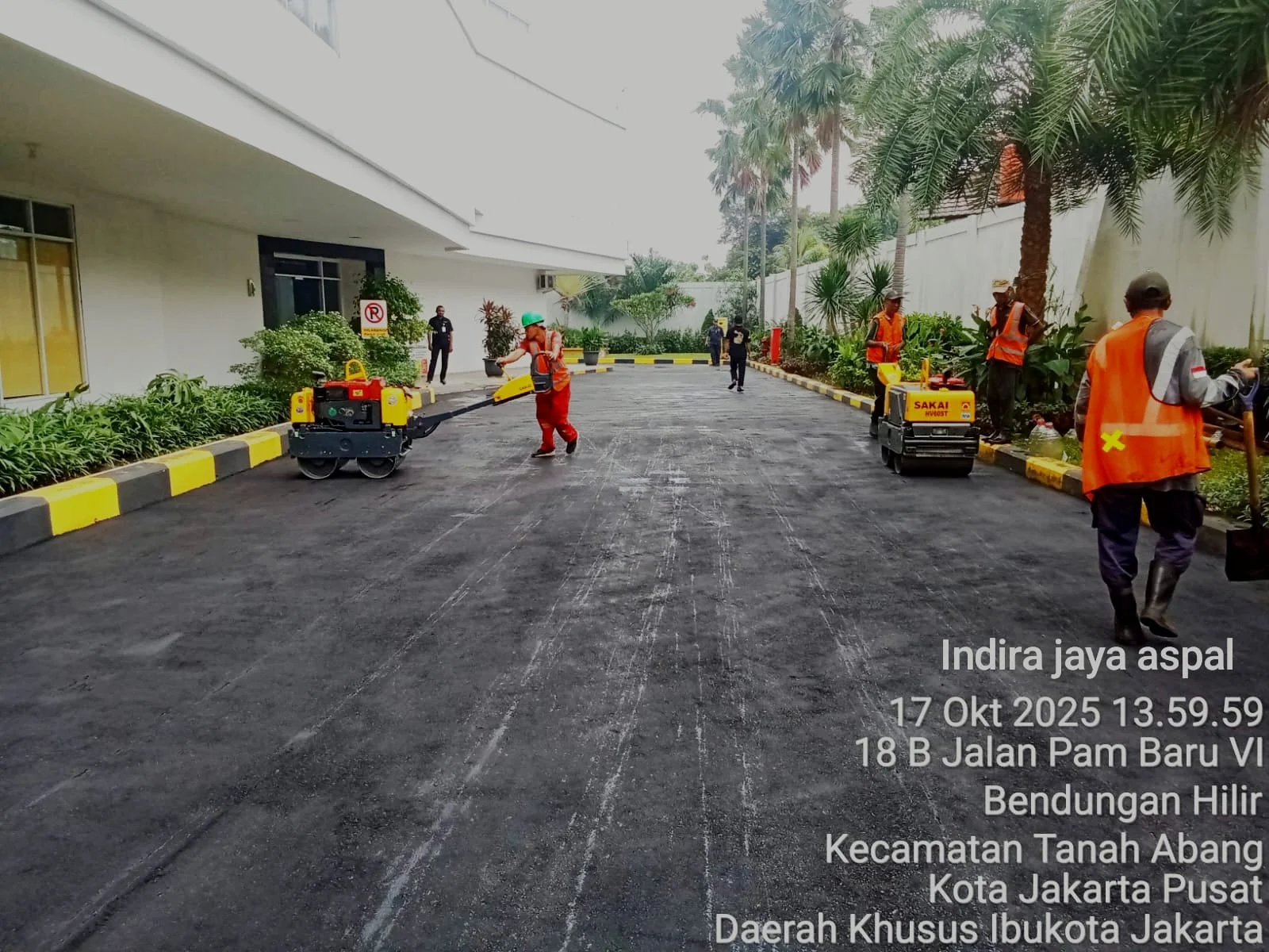 Pengaspalan Gudang, Pabrik & Area Parkir oleh Indira Jaya Aspal